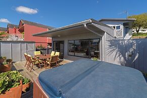 Lakeside City Apartments