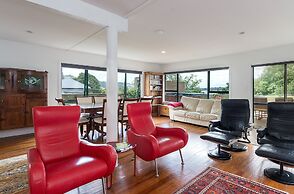 Lakeside City Apartments