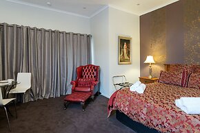 Lakeside City Apartments