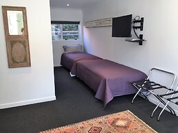 Lakeside City Apartments