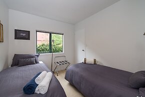 Lakeside City Apartments