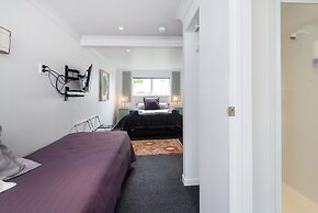 Lakeside City Apartments