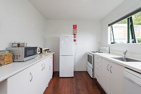 Lakeside City Apartments