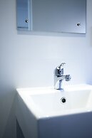 Lakeside City Apartments