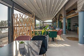Christina Beach Hotel