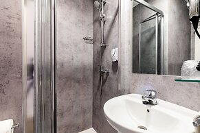 Sweet Hotel Continental