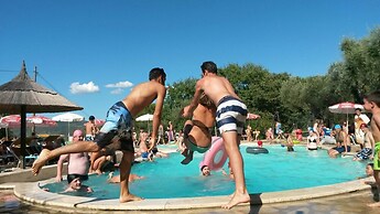 Camping Villaggio Cerquestra