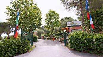Camping Villaggio Cerquestra