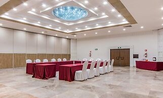 Radisson Hotel & Convention Center Toluca