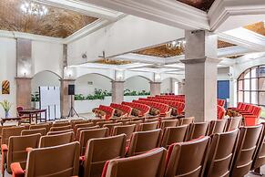 Radisson Hotel & Convention Center Toluca