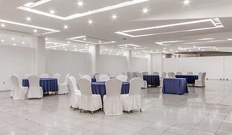 Radisson Hotel & Convention Center Toluca