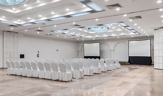 Radisson Hotel & Convention Center Toluca