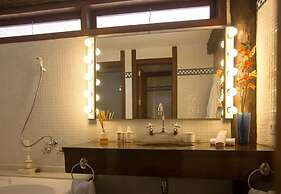 TuAkAzA Exclusive Boutique Lodge