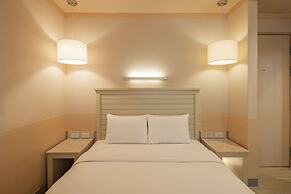 Kindness Hotel Liouhe Night Market Zhongzhen