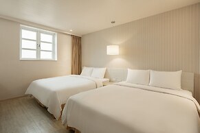 Kindness Hotel Houyi Jiuru