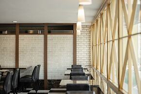 Kindness Hotel Houyi Jiuru