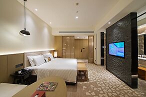 Rainbird International Hotel