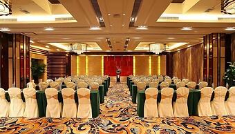 Rainbird International Hotel