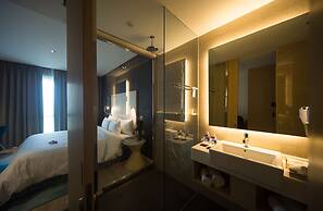 Liberty Central Saigon Riverside