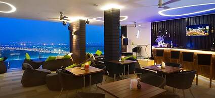 Liberty Central Saigon Riverside