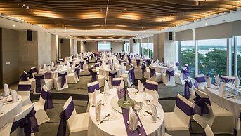 Liberty Central Saigon Riverside