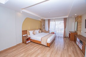Hotel Pokhara Village & SPA