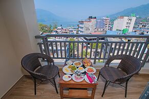 Hotel Pokhara Village & SPA