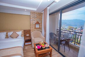 Hotel Pokhara Village & SPA
