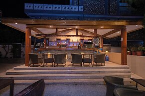 Hotel Pokhara Village & SPA