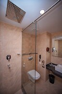 Hotel Pokhara Village & SPA