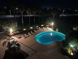 AVA Hotel Jeju Hamdeok