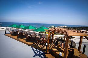 AVA Hotel Jeju Hamdeok