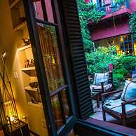 Be Jardin Escondido by Coppola