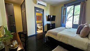 Be Jardin Escondido by Coppola