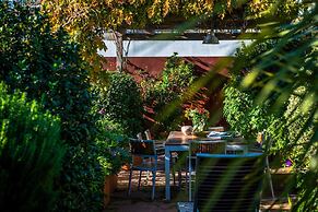 Be Jardin Escondido by Coppola