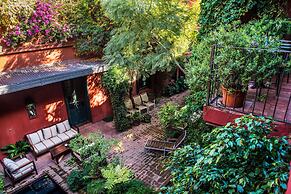 Be Jardin Escondido by Coppola