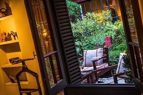 Be Jardin Escondido by Coppola