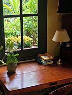 Be Jardin Escondido by Coppola