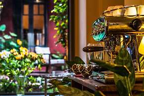 Be Jardin Escondido by Coppola