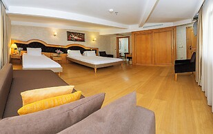 Aprilis Hotel - Special class