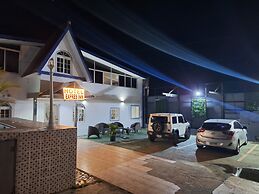 Express Inn Panama International Airport Hostel