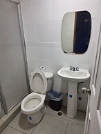 Express Inn Panama International Airport Hostel