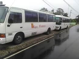 Express Inn Panama International Airport Hostel