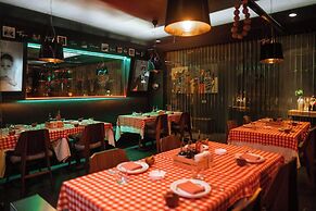 The Smallville Hotel