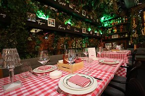 The Smallville Hotel