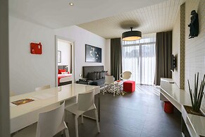 The Smallville Hotel