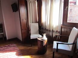 Amazon Petite Palace