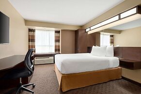 Microtel Inn & Suites by Wyndham Weyburn