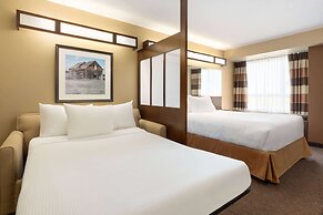 Microtel Inn & Suites by Wyndham Weyburn