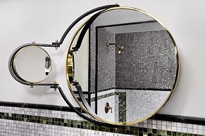 Le Meridien New York, Central Park by Marriott